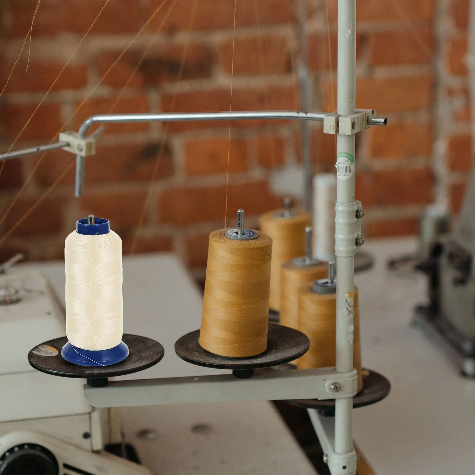 Hilo de Coser Luminoso Azul Cl - Embroidery Stitches reseña y precio