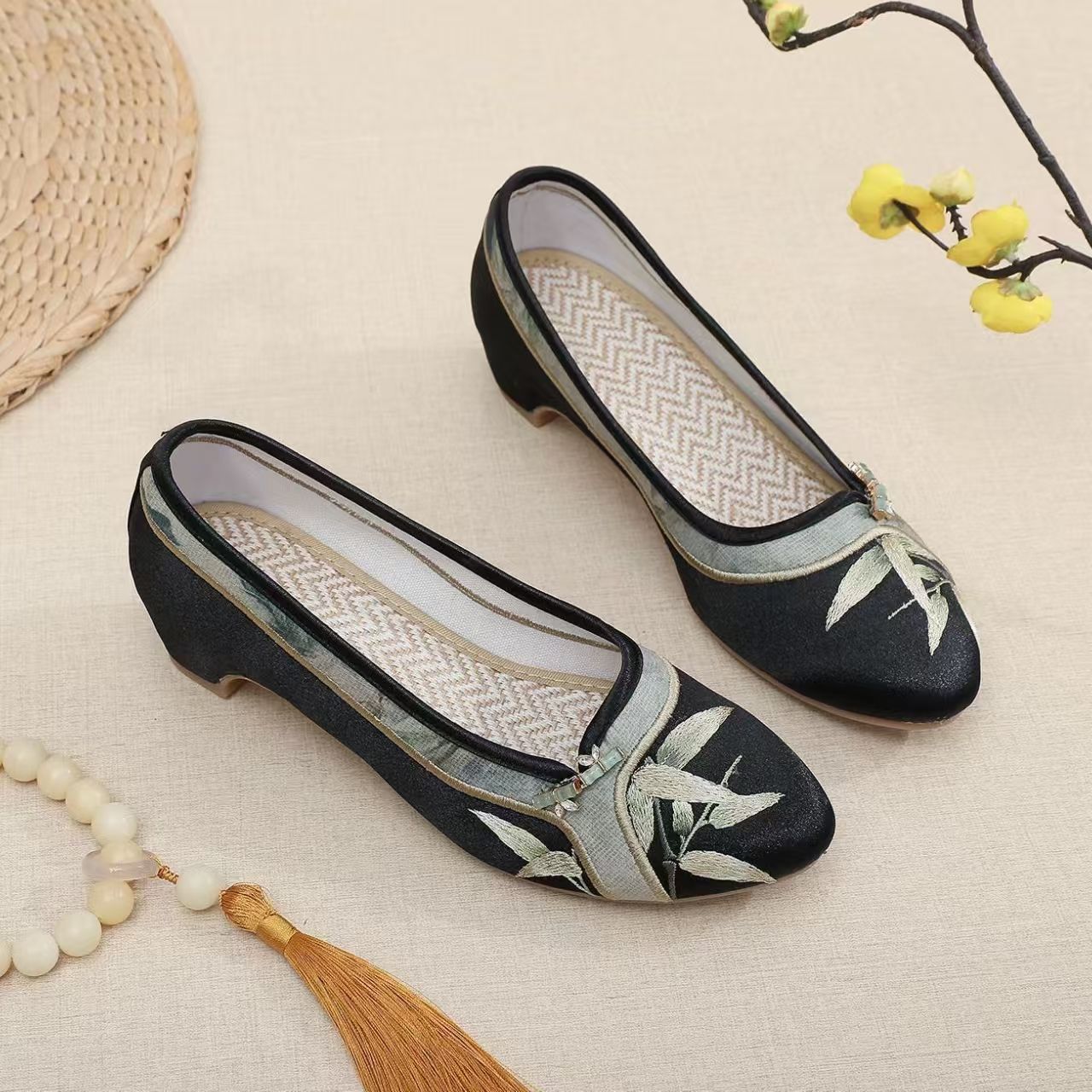 Zapatos Cheongsam bordados de  - Embroidery Shoes reseña y precio