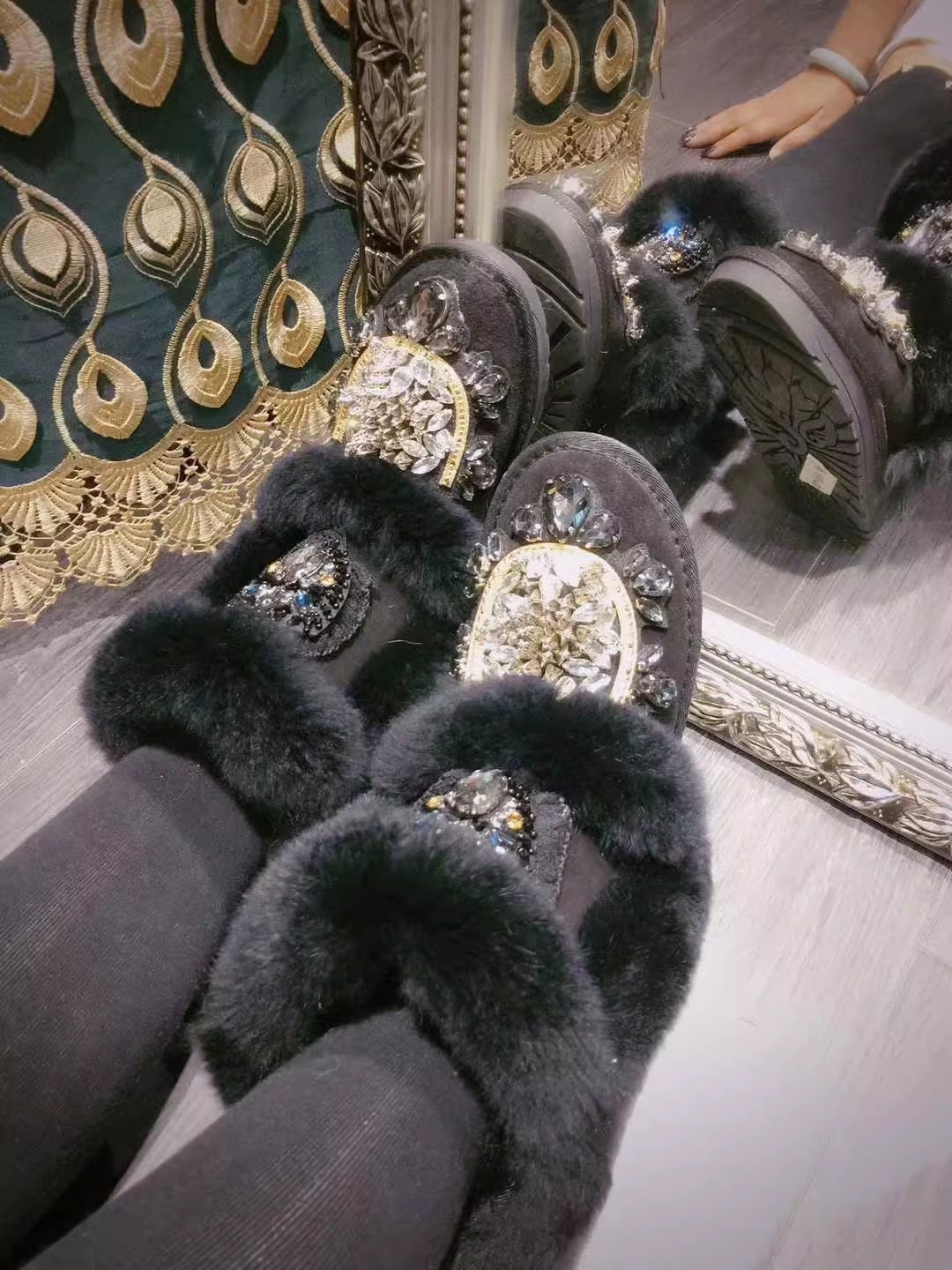 Botas de nieve de piel de cone - Embroidery Beads reseña y precio