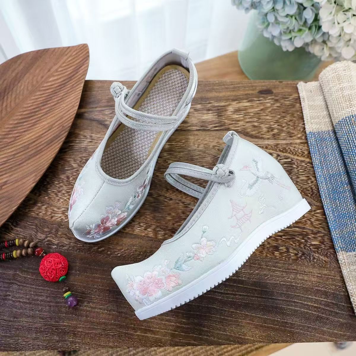 Zapatos bordados internos aume - Embroidery Wedding reseña y precio