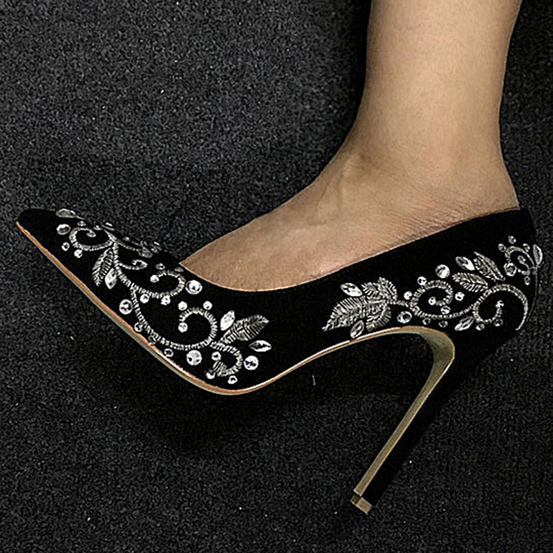 Zapatos de tacón con hoja bord - Embroidery Gold reseña y precio