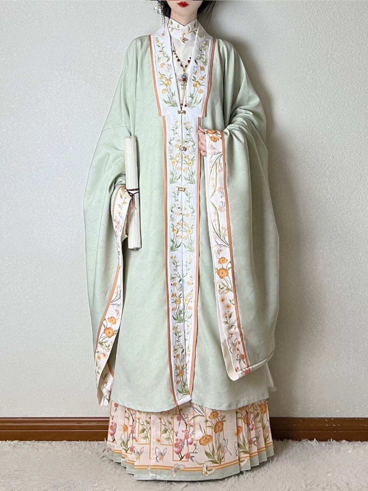 Trajes Hanfu de la Dinastía Mi - Embroidery Horse reseña y precio